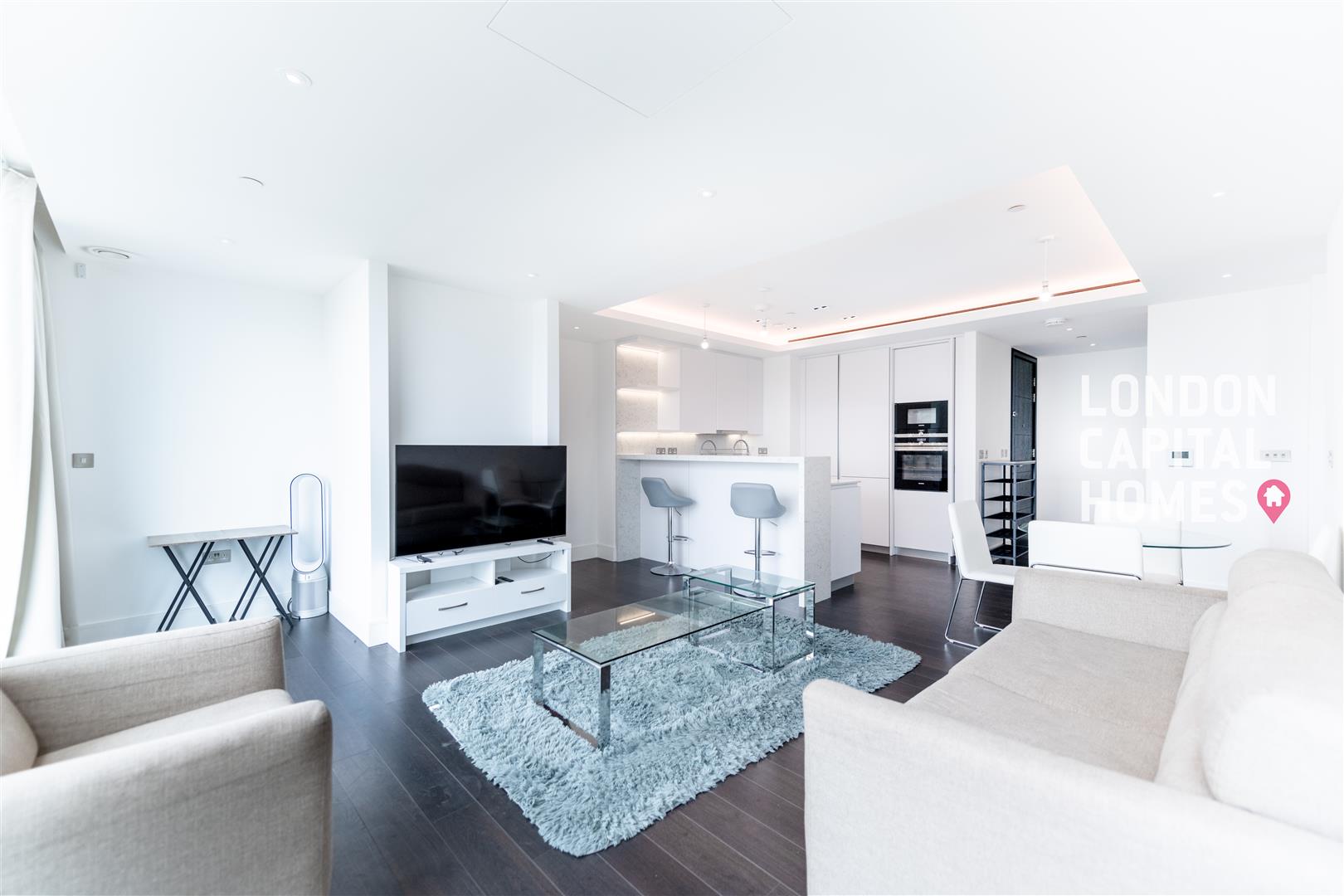 1 bed property in Carrara Tower, 1 Bollinder Place, London